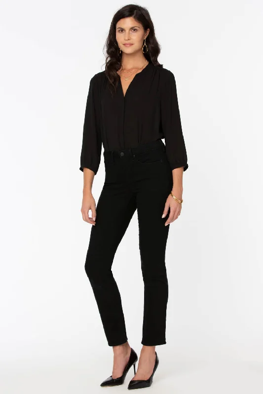 Sheri Slim Jeans In Petite - Black